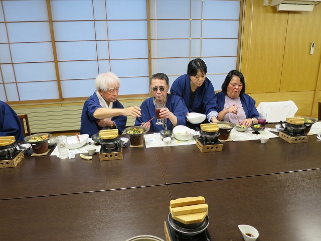 朝食の様子